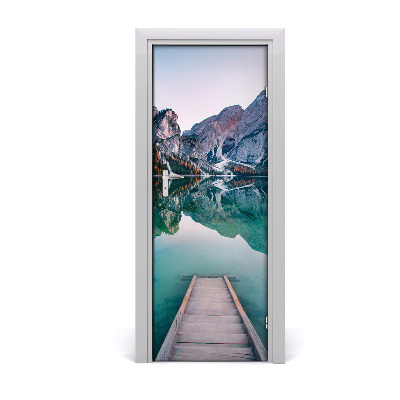 Sticker de porte Pont d'un lac de montagne