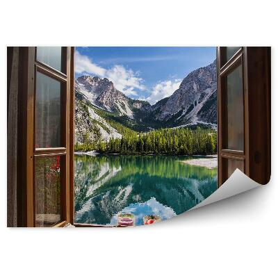 Papier peint Fenêtre avec vue sur un lac de montagne