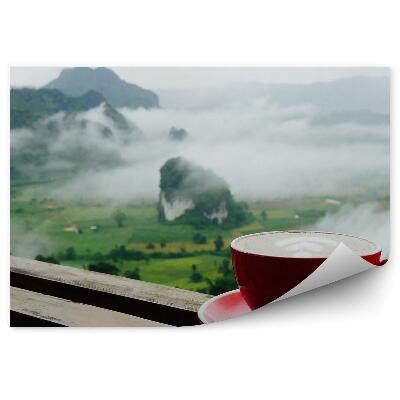 Papier peint Café Chaud Latte Cappuccino Terrasse Rochers Arbres Verts Brume