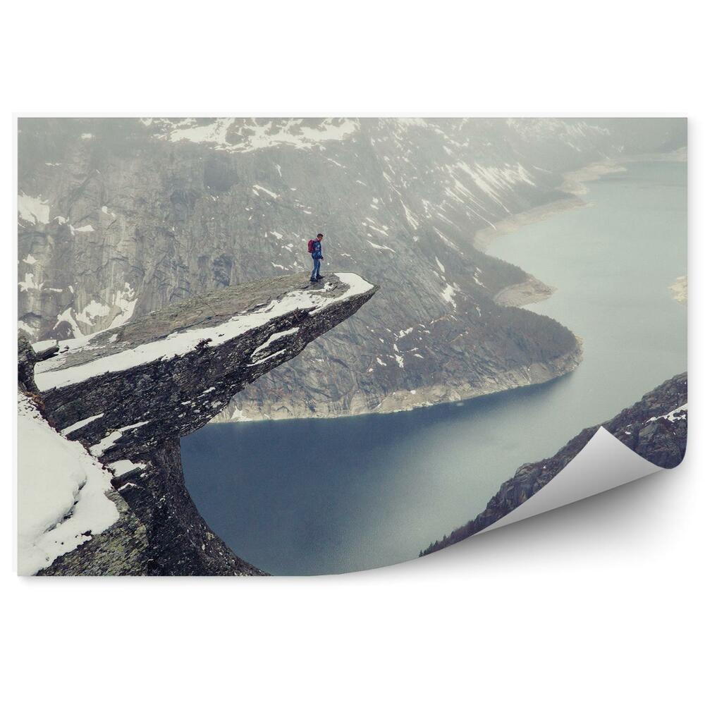 Papier peint Neige norvège rochers touristes