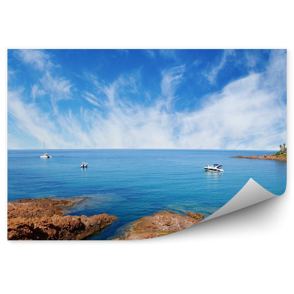 Papier peint Côte Rocheuse Du Bateau Dans La Baie