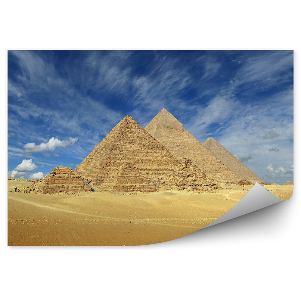Papier peint Pyramides dans le désert ligne ciel nuageux
