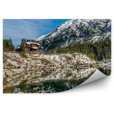 Papier peint Morskie Oko Montagnes Neige Gens Arbres Ciel Nuages Chalet Tatry
