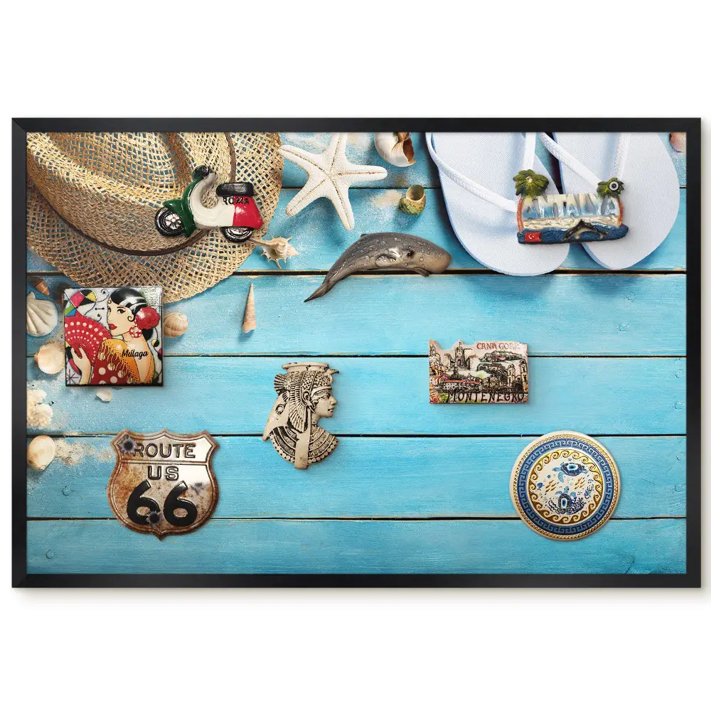 Tableau magnétique décoratif avec cadre motif ambiance estivale avec chapeau et coquillages