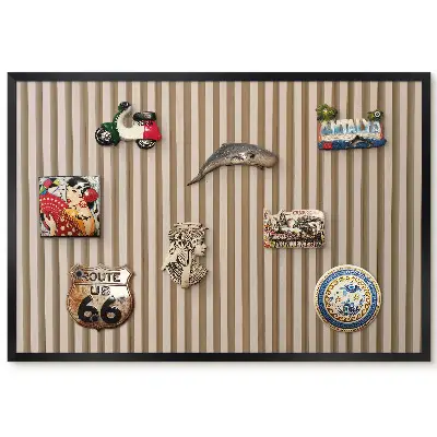 Tableau magnétique avec motif de rayures verticales en bois clair