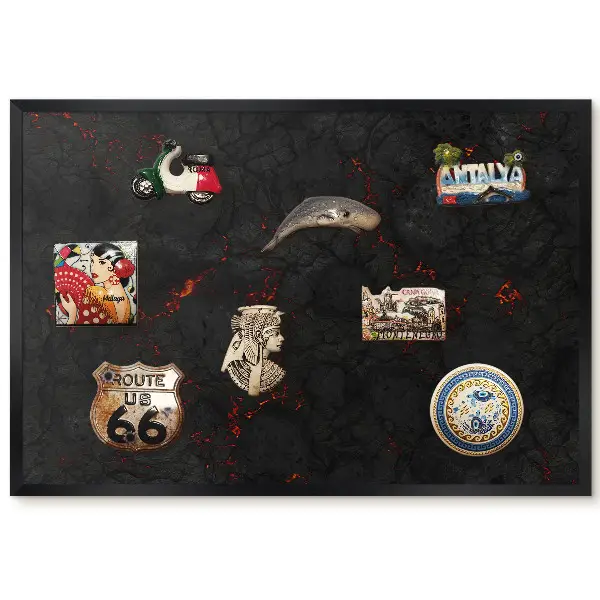 Tableau magnétique motif lave incandescente sur fond noir
