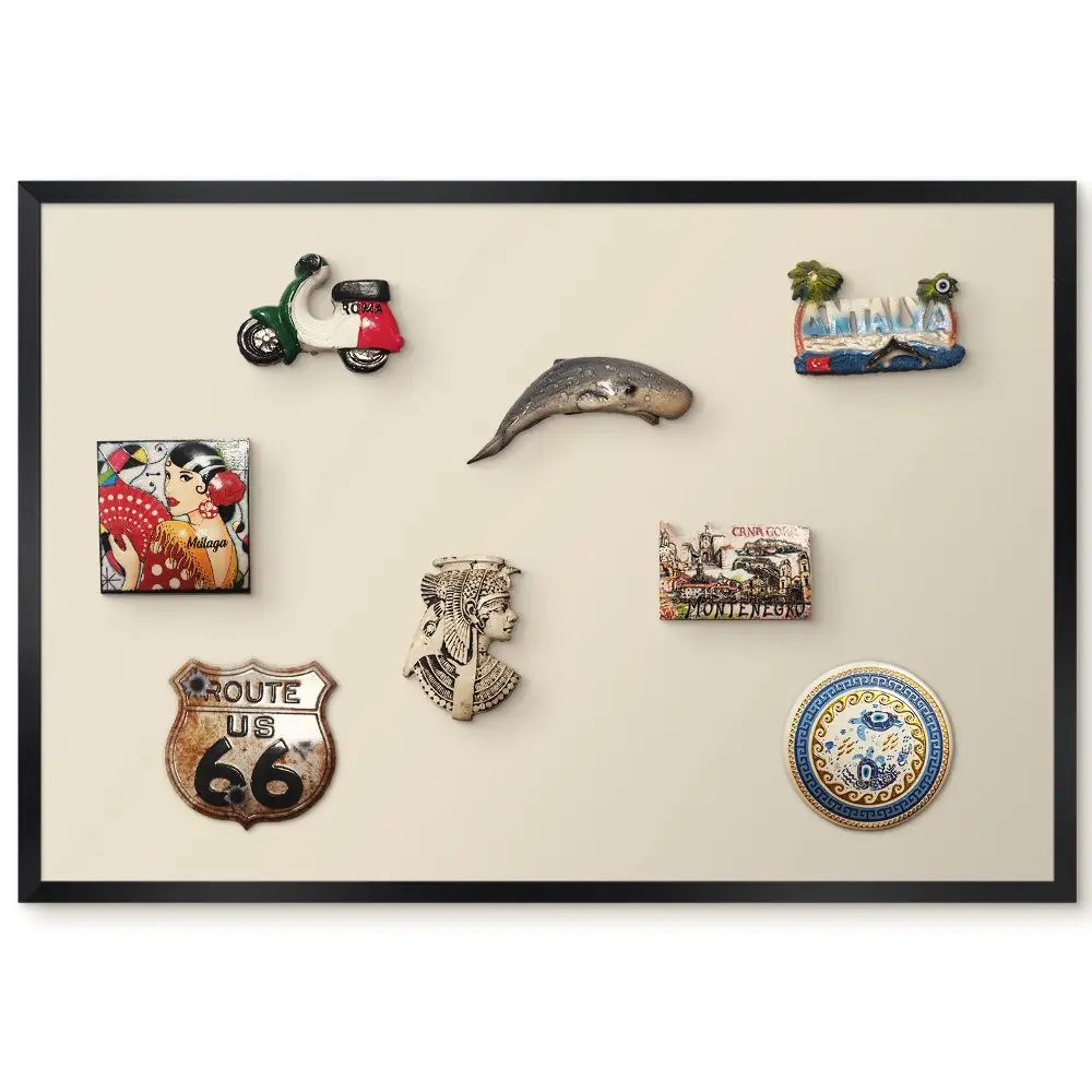 Tableau magnétique décoratif avec cadre et surface beige apaisante