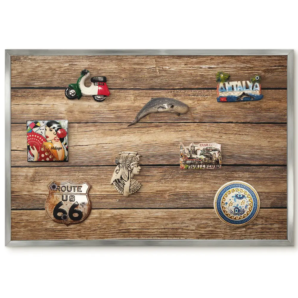 Panneau pour aimants souvenirs en plastique effet grain de bois à texture riche