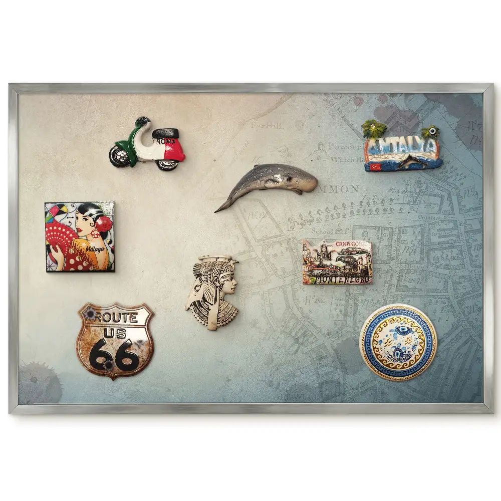 Panneau pour aimants souvenirs avec carte de ville aux couleurs discrètes