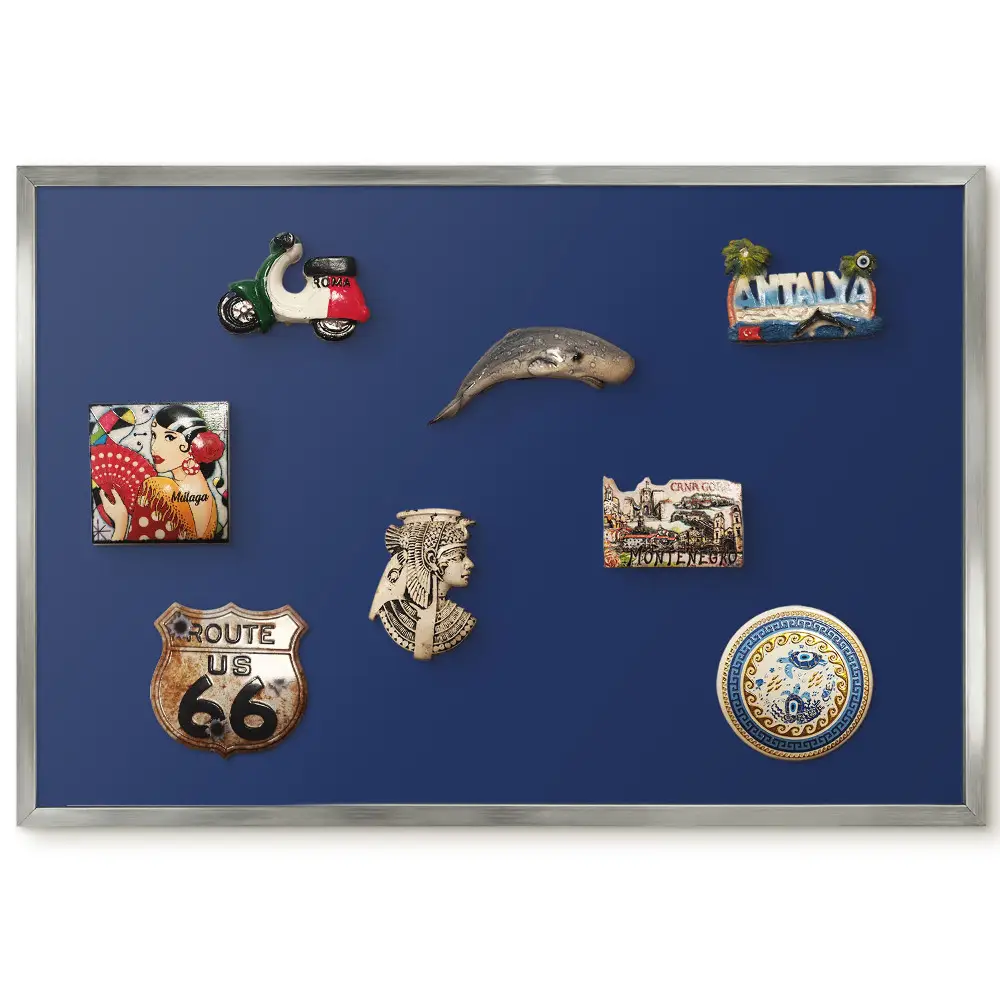 Panneau pour aimants souvenirs bleu marine profond au style minimaliste
