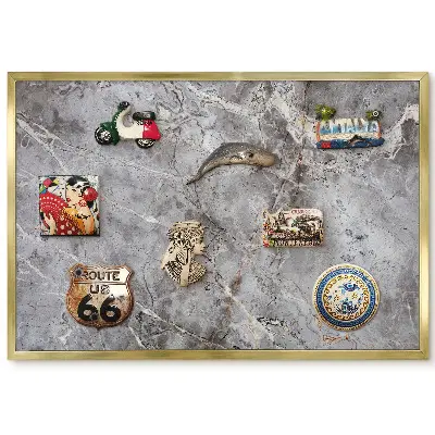 Panneau décoratif pour aimants souvenirs en marbre gris veiné de crème