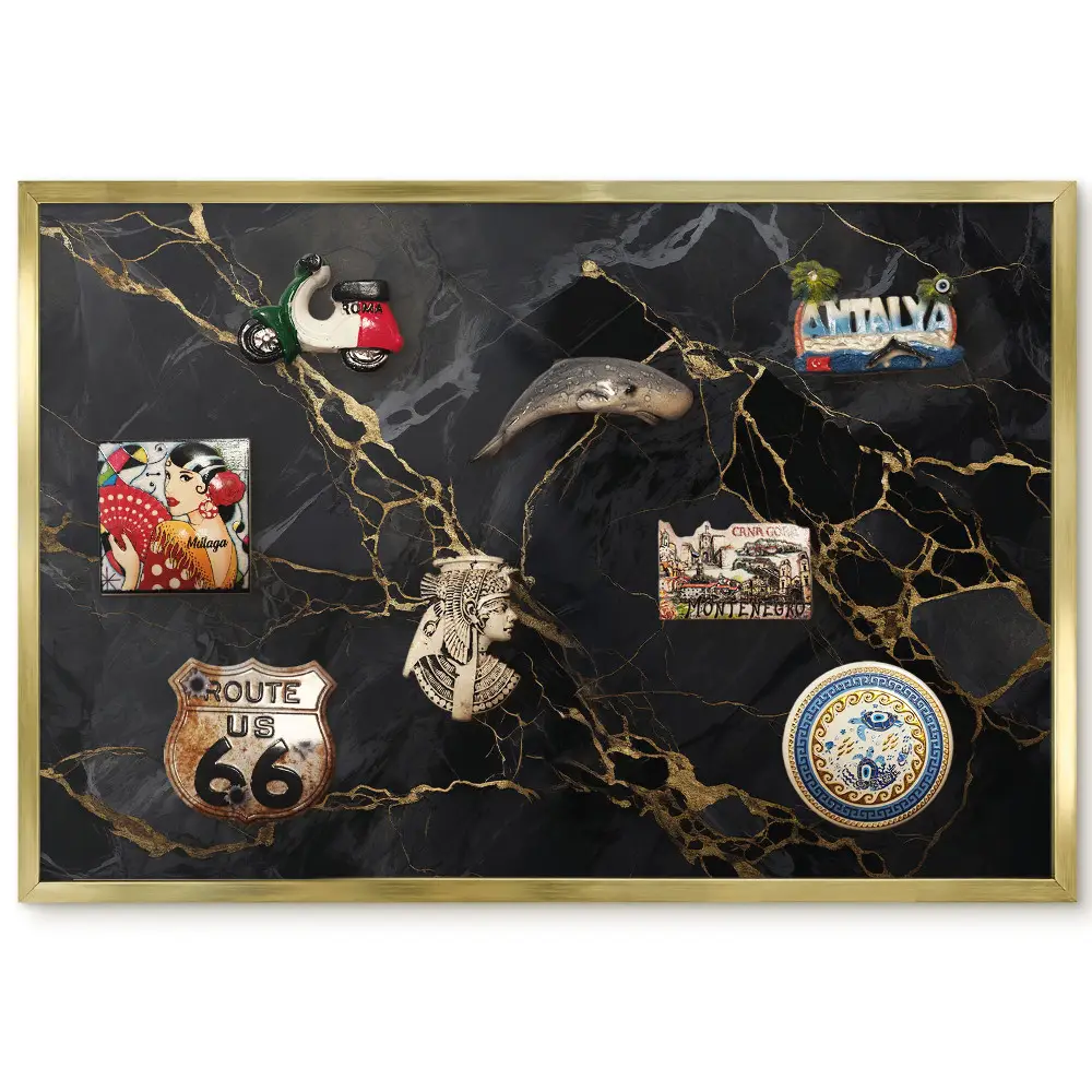 Panneau pour aimants souvenirs avec motifs jaunâtres sur fond sombre