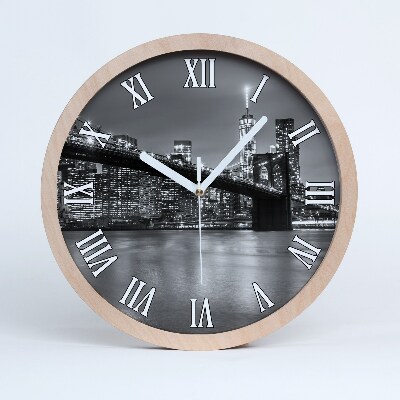 Horloge murale bois design New York la nuit