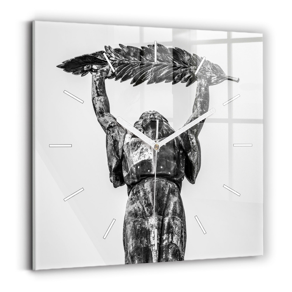 Horloge murale carrée Statue de la Liberté à Budapest