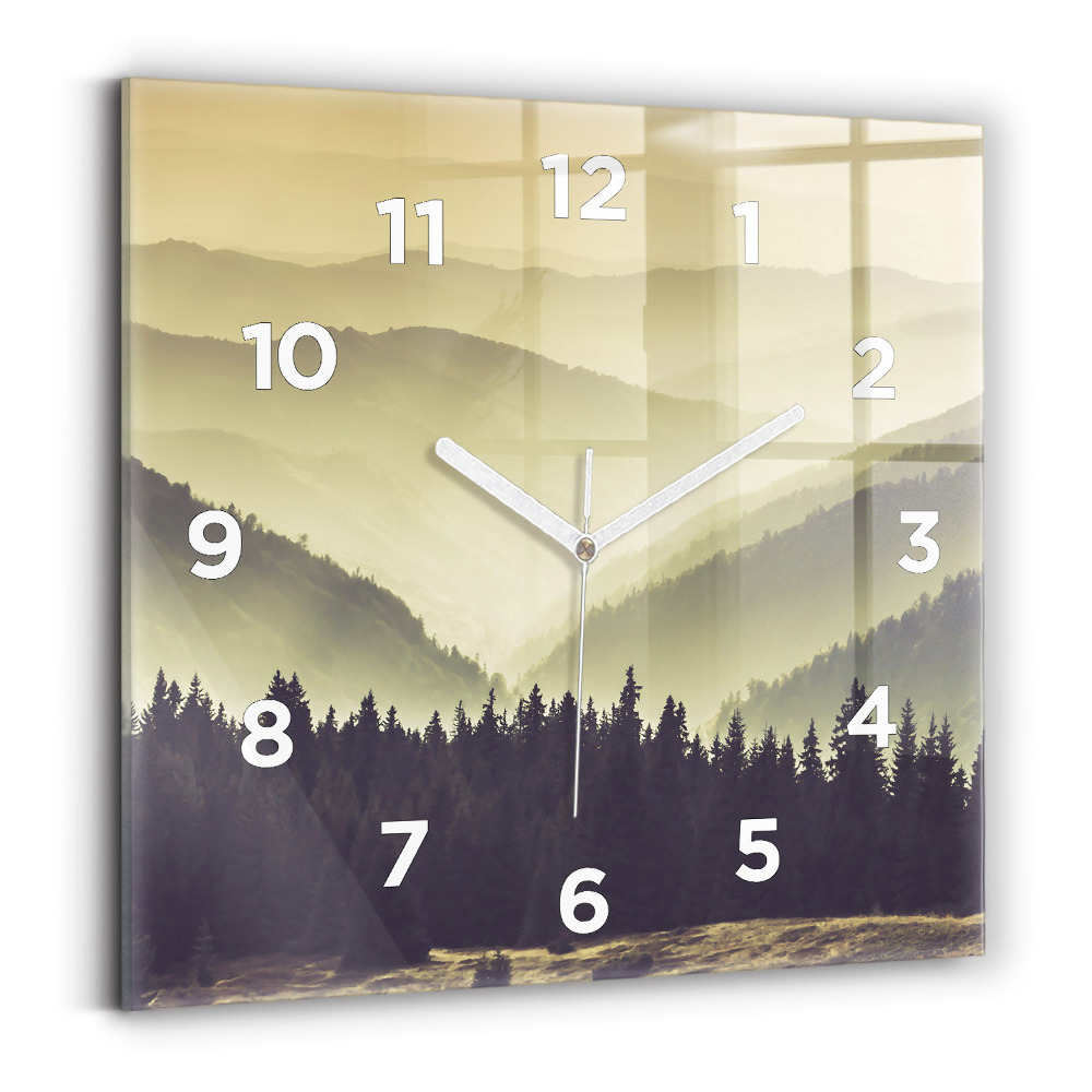 Horloge carrée en verre Pente de montagne brumeuse
