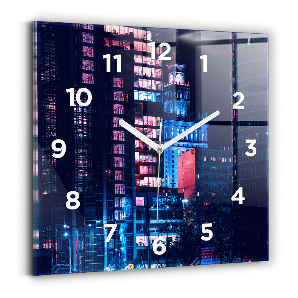 Horloge carrée en verre Varsovie la nuit