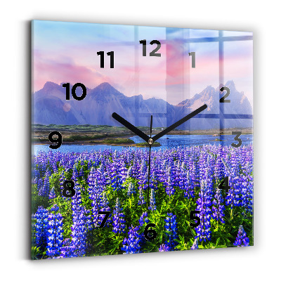 Horloge murale carrée Vue d'une montagne en Islande