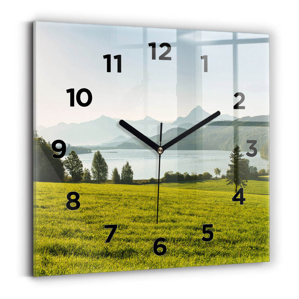 Horloge carrée en verre Montagnes et champs