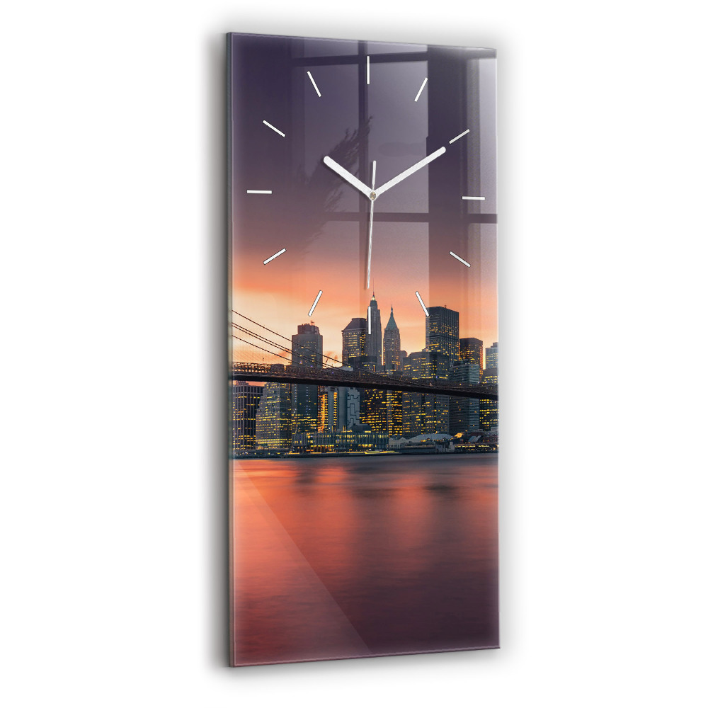 Horloge murale verticale New York East River