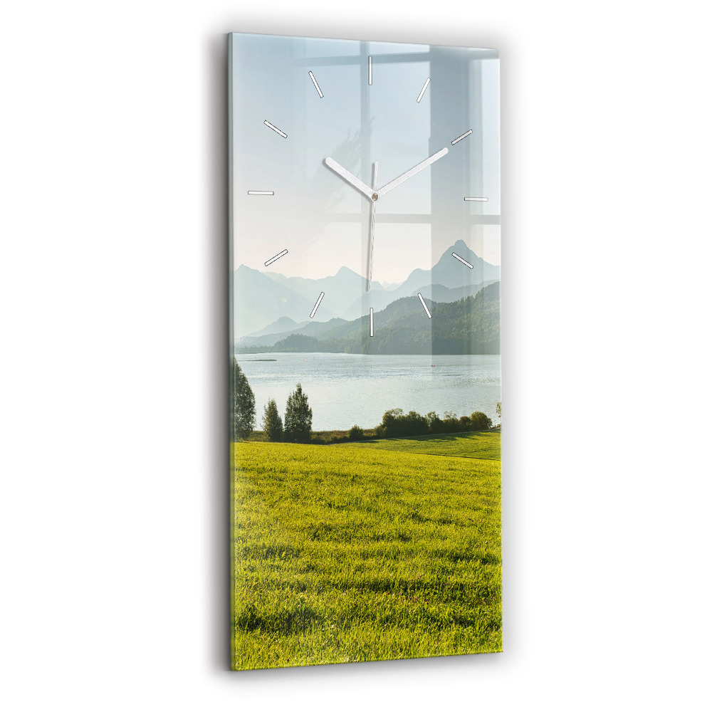 Horloge murale verticale Montagnes et champs
