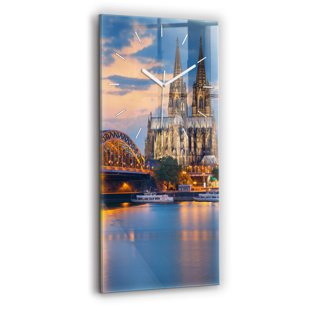 Horloge rectangulaire verticale Vue de l'hôtel de ville