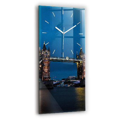 Horloge verticale en verre Tower Bridge Londres la nuit