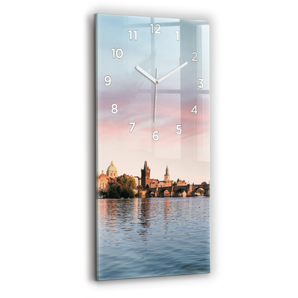 Horloge rectangulaire verticale Pont Charles à Prague