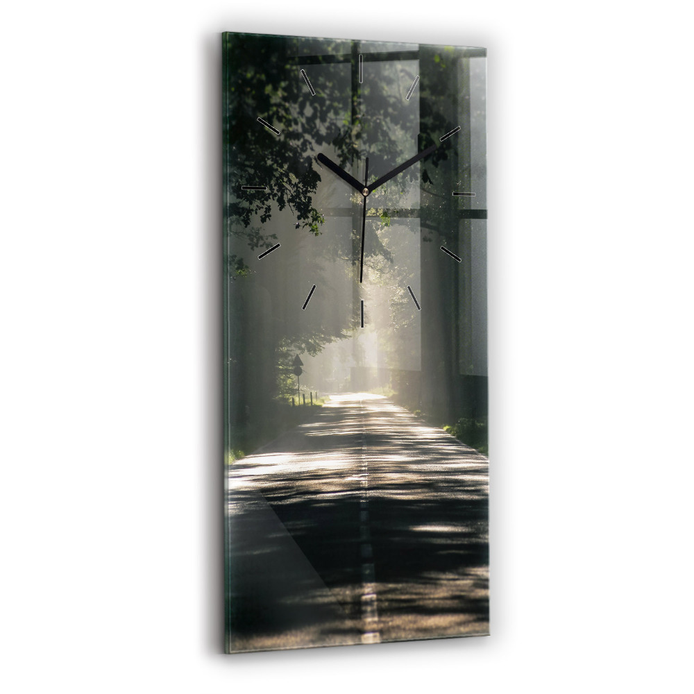 Horloge verticale en verre Route forestière et traînées de soleil