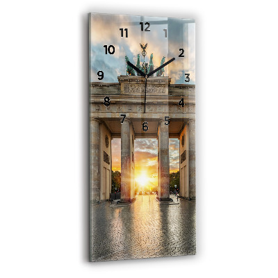 Horloge rectangulaire verticale Porte de Brandebourg à Berlin