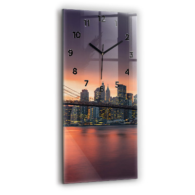 Horloge murale verticale New York East River