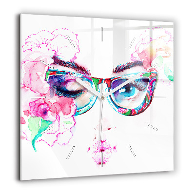 Horloge murale carrée 60x60 cm Femme avec des lunettes