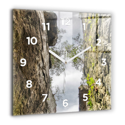Horloge carrée en verre 60x60 cm Cité du rock en République tchèque