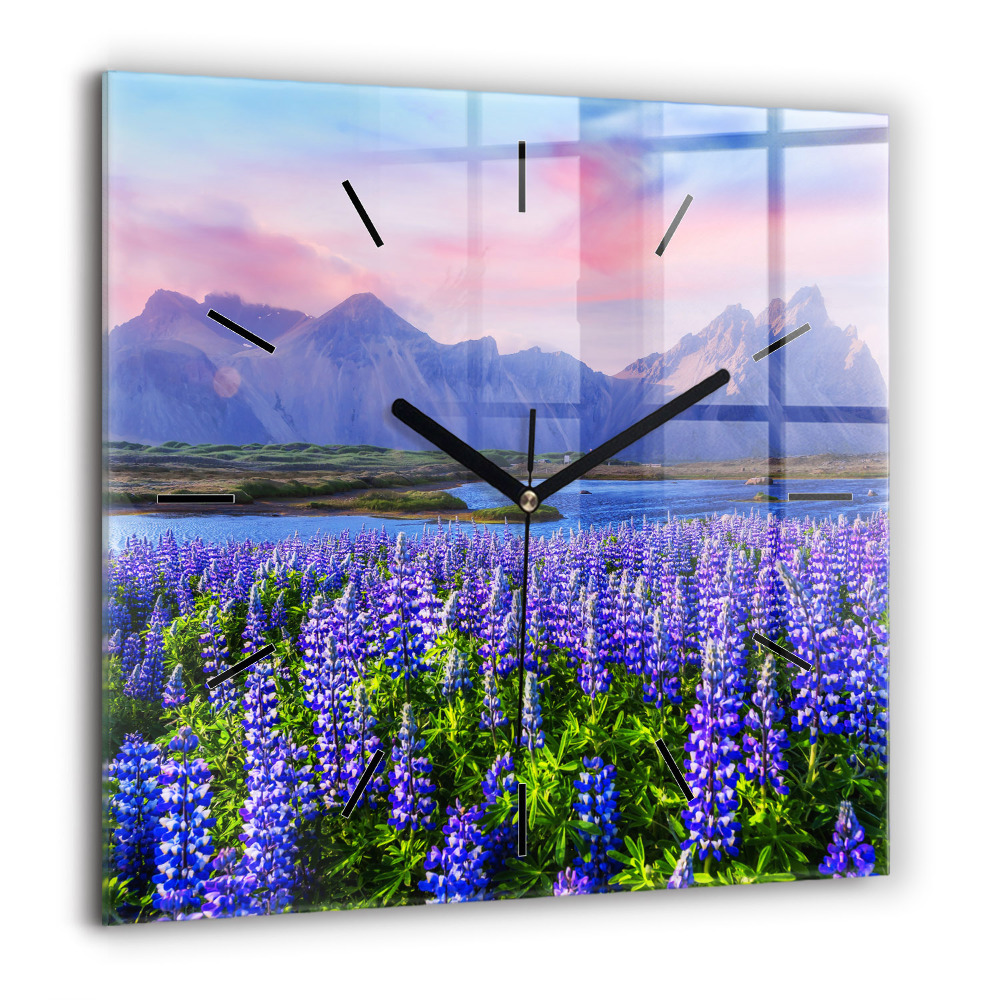 Horloge murale carrée 60x60 cm Vue d'une montagne en Islande
