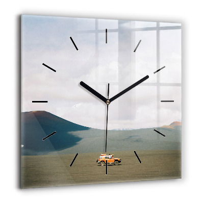 Pendule carrée en verre 60x60 cm Véhicule dans le désert du Kamchatka