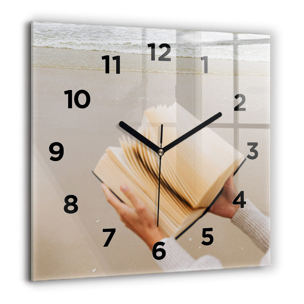 Horloge carrée en verre 60x60 cm Un moment avec un livre
