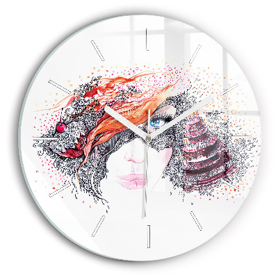 Horloge ronde murale Femme douce avec un gâteau