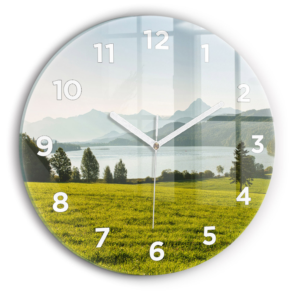 Horloge ronde en verre Montagnes et champs