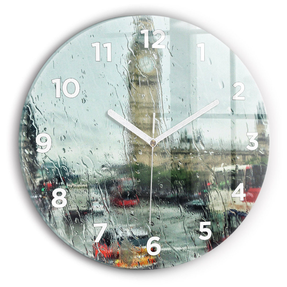 Horloge ronde Londres sous la pluie