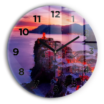 Horloge ronde en verre Maisons près du lac